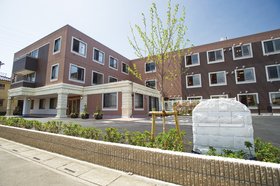 ＳＯＭＰＯケアラヴィーレ坂戸