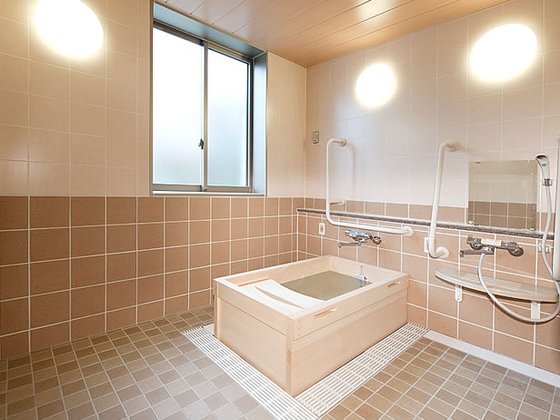 ＳＯＭＰＯケアラヴィーレ坂戸