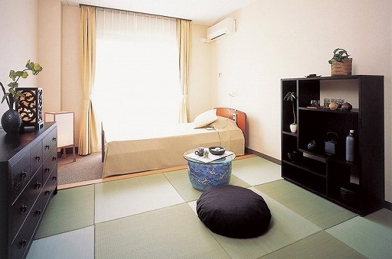 ＳＯＭＰＯケアラヴィーレ大宮