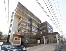 ＳＯＭＰＯケアラヴィーレ東逗子