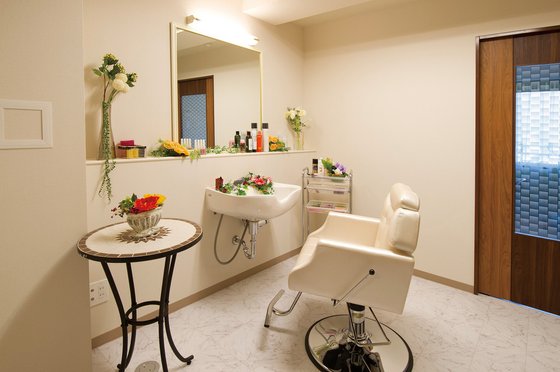 ＳＯＭＰＯケアラヴィーレ東逗子