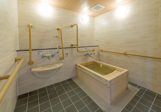 ＳＯＭＰＯケアラヴィーレ東逗子