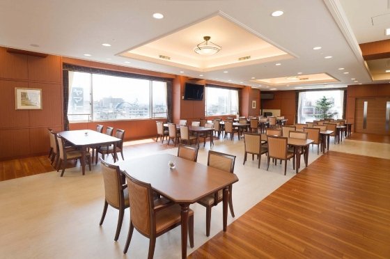 ＳＯＭＰＯケアラヴィーレ弁天町