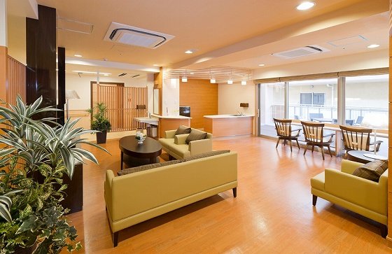 ＳＯＭＰＯケアラヴィーレ湘南平塚弐番館