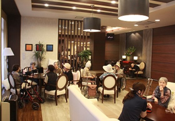 ＳＯＭＰＯケアラヴィーレ舟入