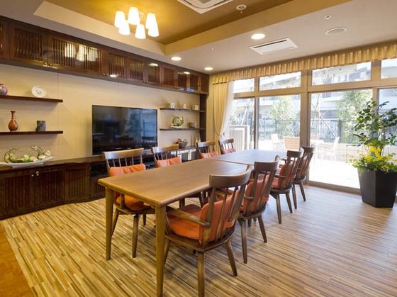 ＳＯＭＰＯケアラヴィーレ狛江