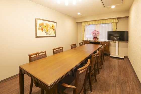 ＳＯＭＰＯケアラヴィーレ仙川