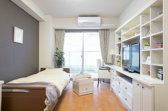 ＳＯＭＰＯケアラヴィーレ横須賀