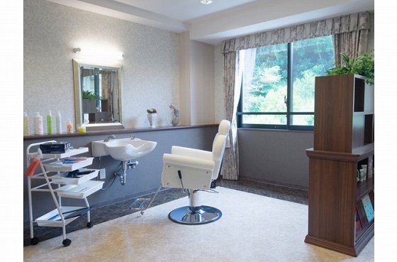 ＳＯＭＰＯケアラヴィーレ王禅寺