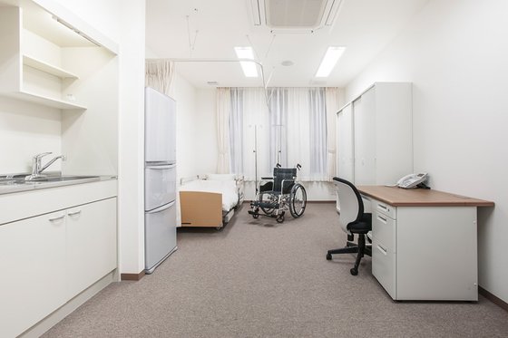 ＳＯＭＰＯケアラヴィーレ湘南鷹取