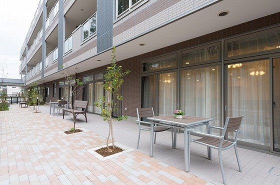 ＳＯＭＰＯケアラヴィーレ八千代