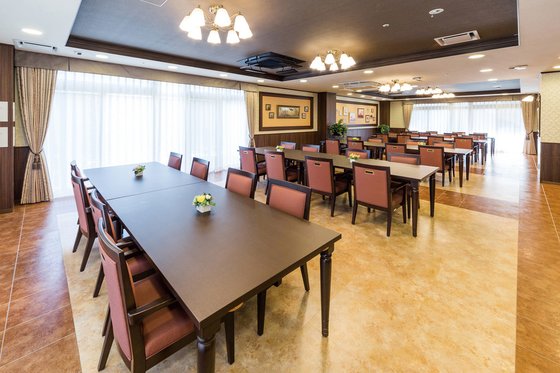 ＳＯＭＰＯケアラヴィーレ愛甲石田