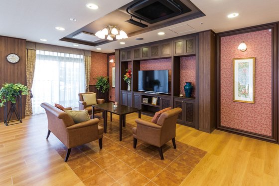 ＳＯＭＰＯケアラヴィーレ愛甲石田