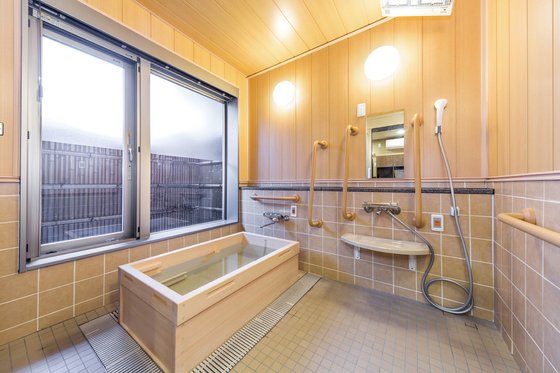 ＳＯＭＰＯケアラヴィーレ愛甲石田