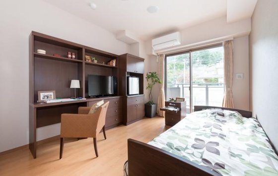 ＳＯＭＰＯケアラヴィーレ六甲