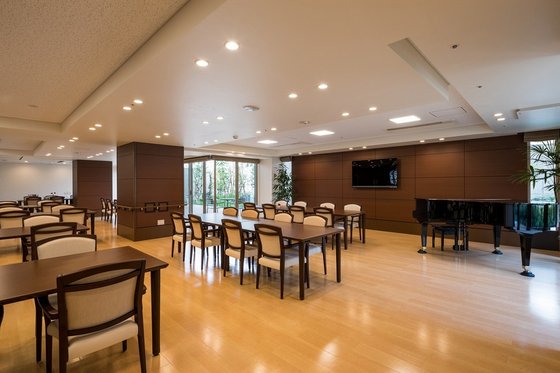 ＳＯＭＰＯケアラヴィーレグラン四谷