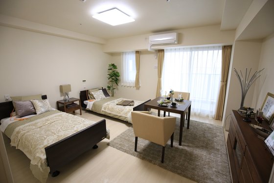 ＳＯＭＰＯケアラヴィーレグラン四谷