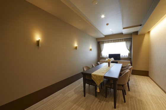 ＳＯＭＰＯケアラヴィーレグラン夙川