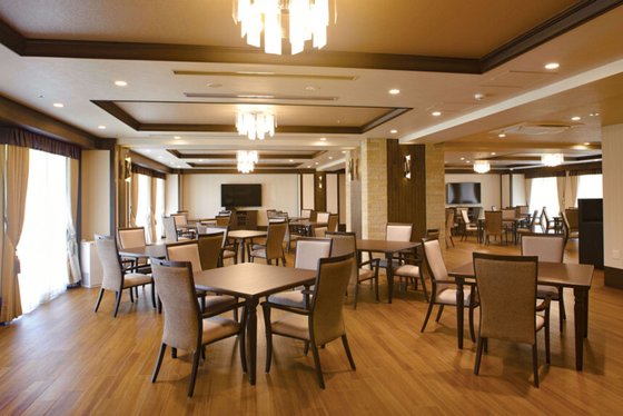 ＳＯＭＰＯケアラヴィーレグラン夙川