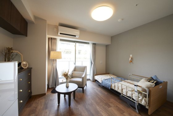 ＳＯＭＰＯケアラヴィーレグラン夙川