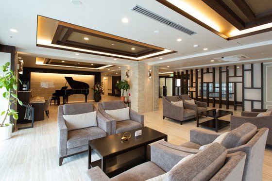 ＳＯＭＰＯケアラヴィーレグラン夙川