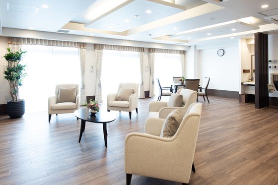 ＳＯＭＰＯケアラヴィーレグラン夙川