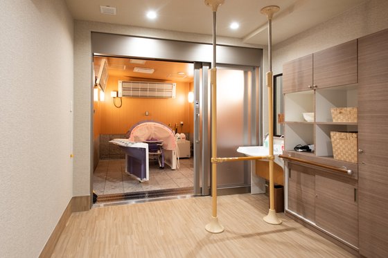 ＳＯＭＰＯケアラヴィーレグラン夙川