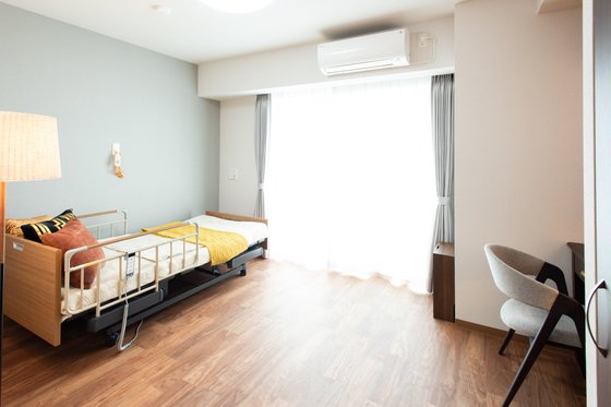 ＳＯＭＰＯケアラヴィーレグラン夙川