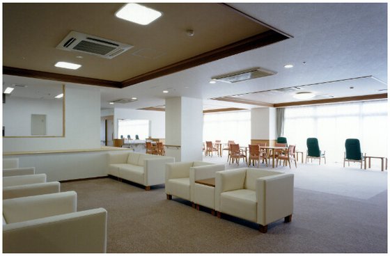 ＳＯＭＰＯケアラヴィーレ平和公園