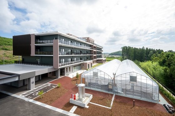 ＳＯＭＰＯケアラヴィーレ泉パークタウン朝日