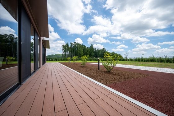 ＳＯＭＰＯケアラヴィーレ泉パークタウン朝日