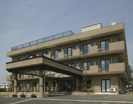 有料老人ホーム 百々花