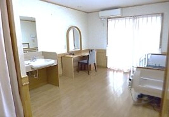 有料老人ホーム 百々花