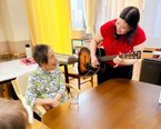 青春時代は?「今がそうです」写真とギターでたどる時間