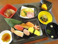 毎月実施しているお誕生会の昼食の一例