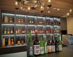 barカウンターが煌びやかに🍹🍸🍷