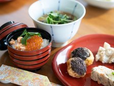 紬昼食例