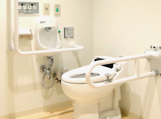 シニアホーム梅里