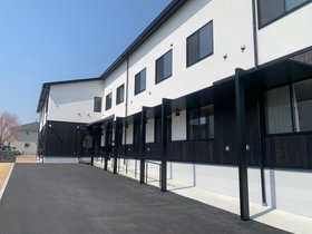 ラシカルつつむ 港大西
