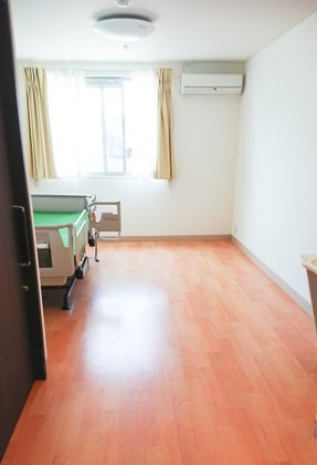 住宅型有料老人ホーム 悠愛