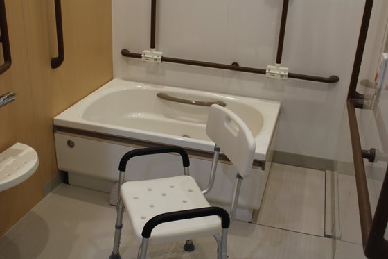 アンバー瀬戸