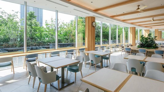 多彩な緑と四季を感じる、新築レジデンスで過ごす有意義な日々