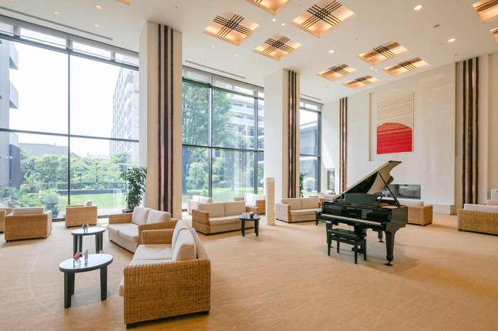 ロビーラウンジ