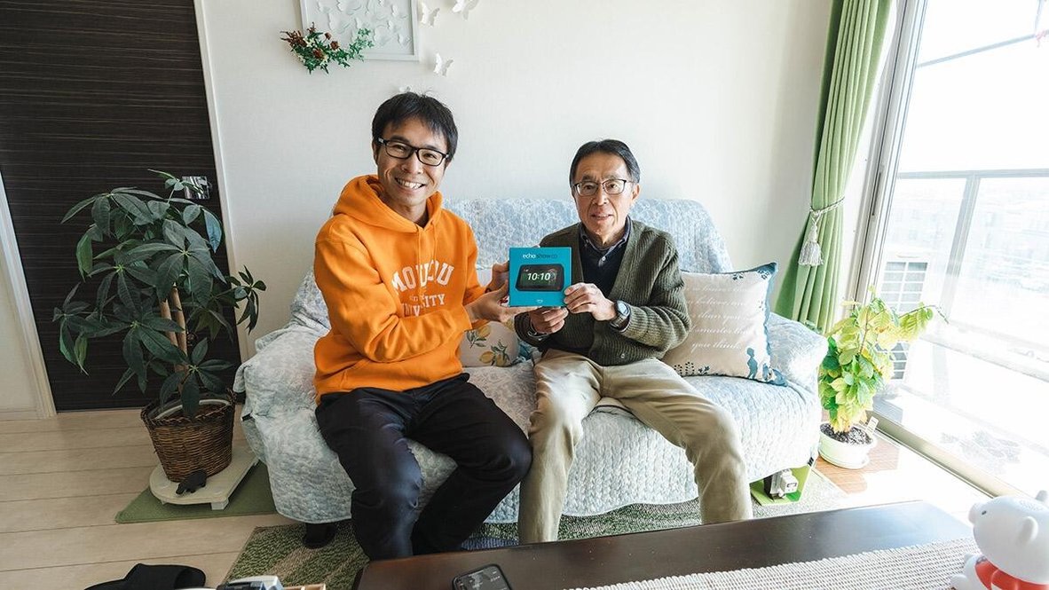 たまにLINEするくらいだった遠方の父67歳と僕。ITツール導入で