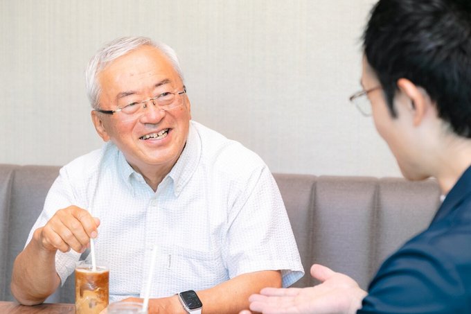 インタビュー中の入居者様