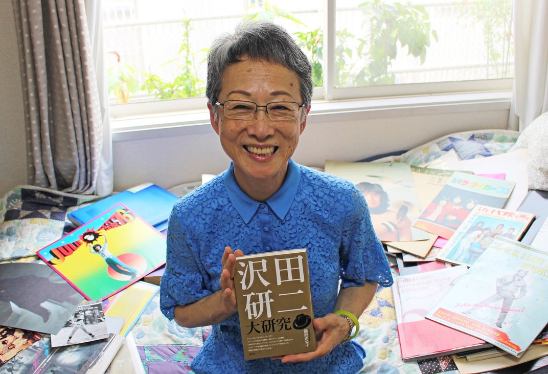 死ぬまで沢田研二ファンを続ける、52年来のジュリー教の信徒。「どっち