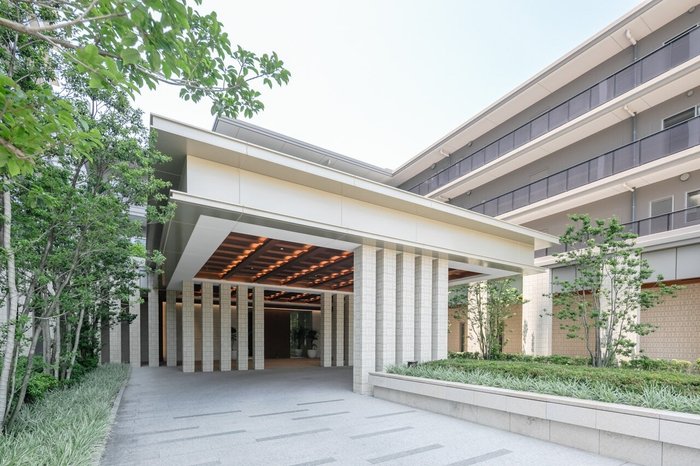 コーチエントランス