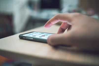 コロナで加速する全世代の孤立にlineで対策 エンリッチ見守りサービスが目指す社会 Tayorini By Lifull介護