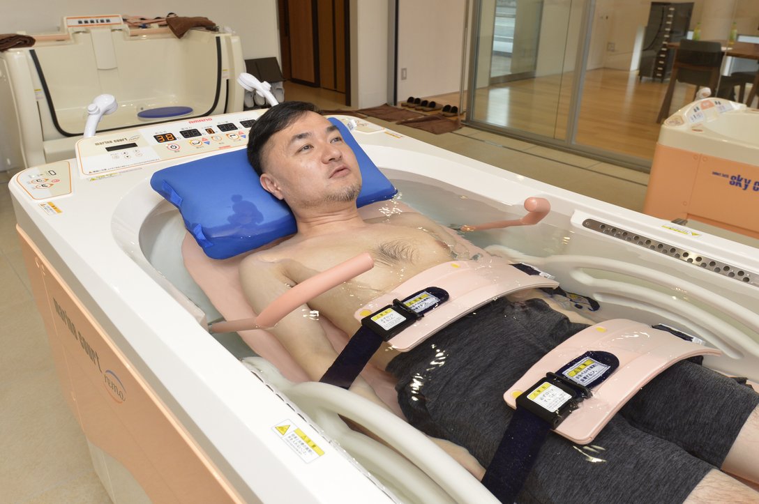 介護 入浴 介助 ヘルパー 寝たきり お風呂 施設 ネット 浴槽 介護 入浴 介助 ヘルパー 寝たきり お風呂 施設 ネット 浴槽