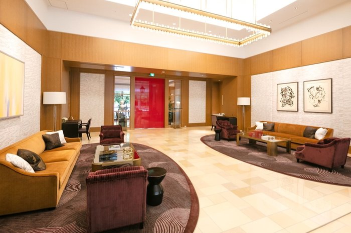 エントランスロビー